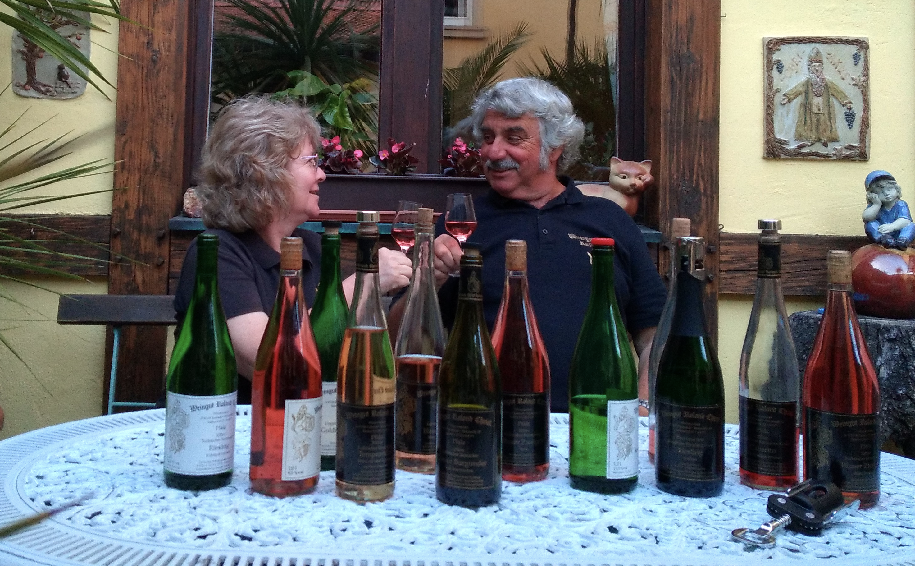 Roland und Marli Christ bei Weinprobe Roland und Marli Christ bei Weinprobe